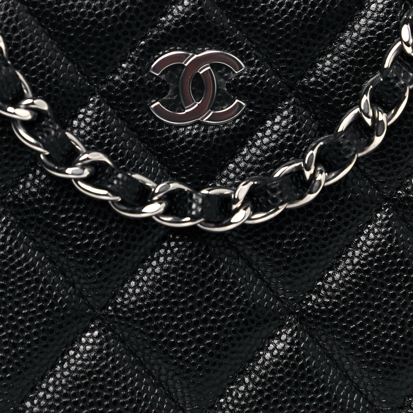 Caviar Quilted Camera Bag Black