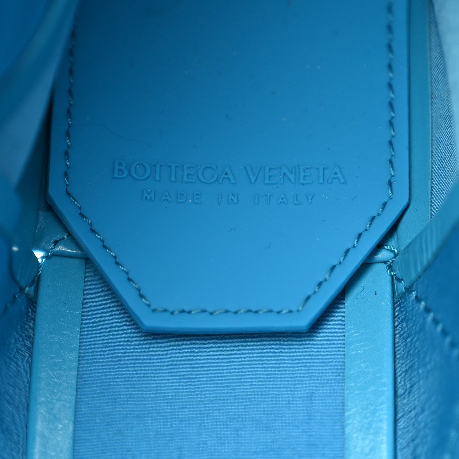 Bottega Veneta Paper Calfskin Maxi Intreccio Cassette Crossbody Bag Pool 6 of 10