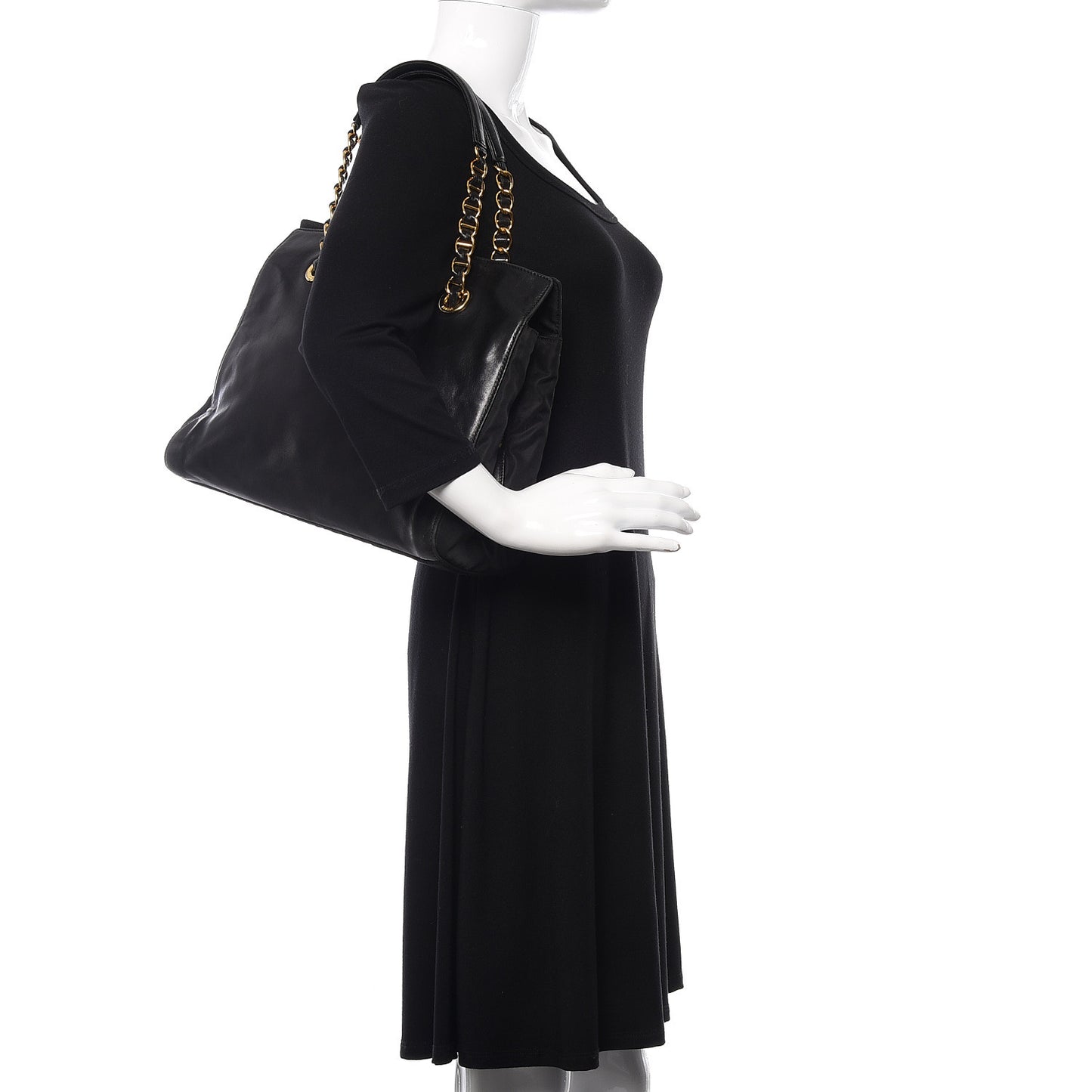 Nappa Tessuto Nylon Chain Tote Black