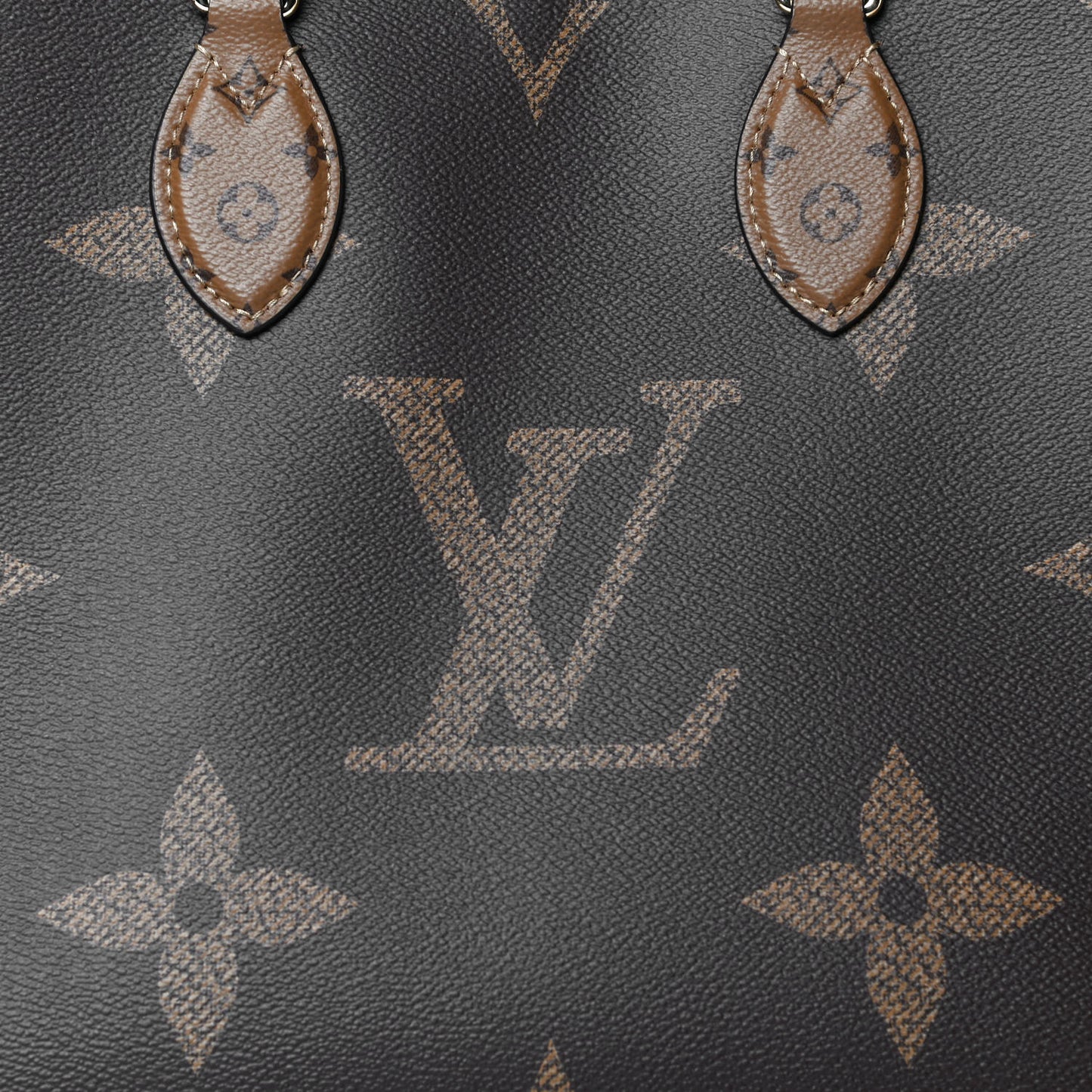 Reverse Monogram Giant Onthego MM