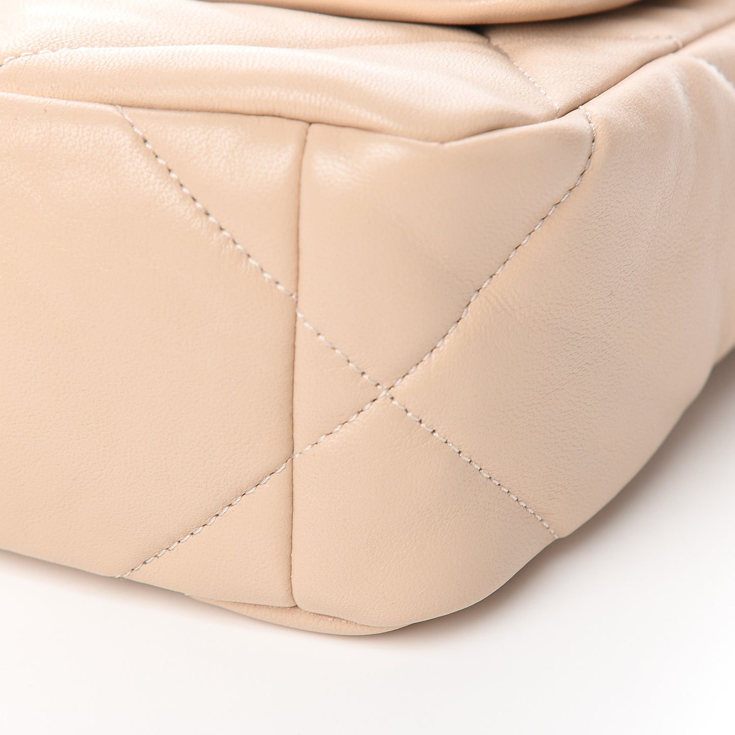 Lambskin Quilted Medium 19 Flap Light Beige