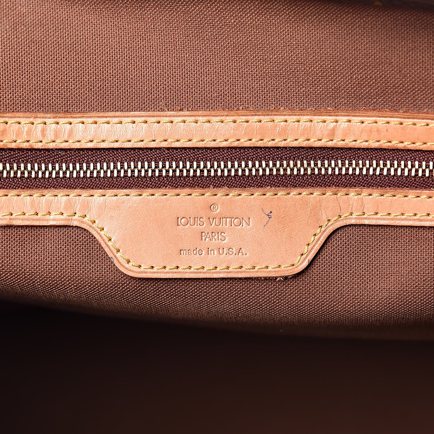 Louis Vuitton Monogram Cabas Mezzo 6 of 15