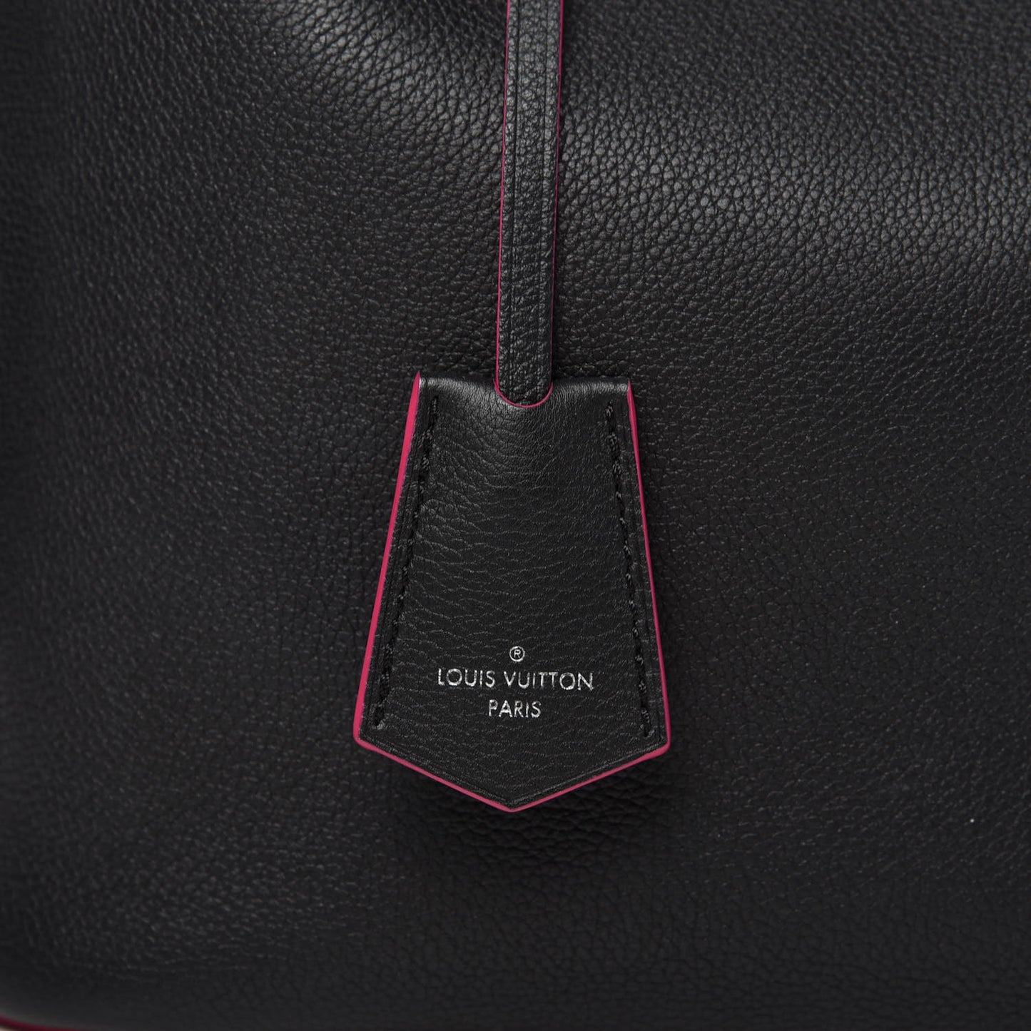 Calfskin Lockme Bucket Black