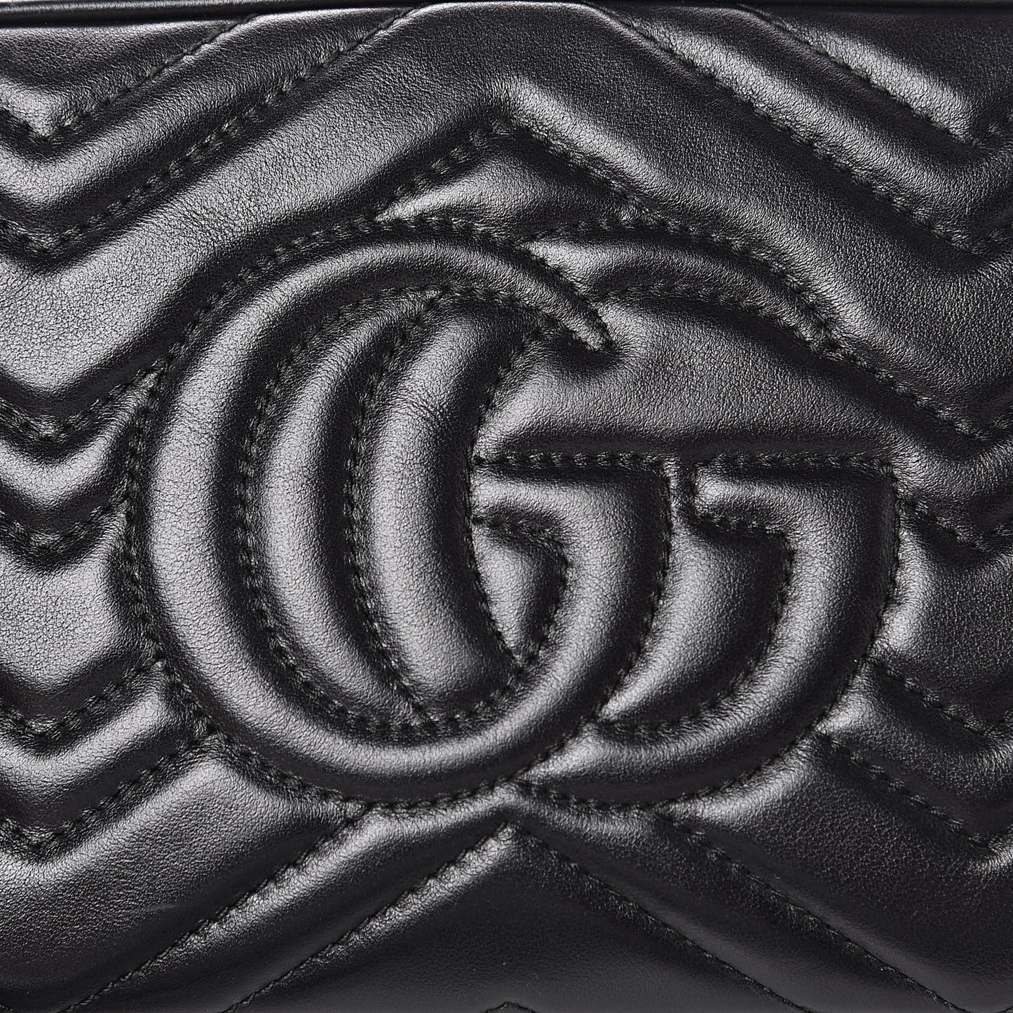 Calfskin Matelasse Small GG Marmont Chain Shoulder Bag Black