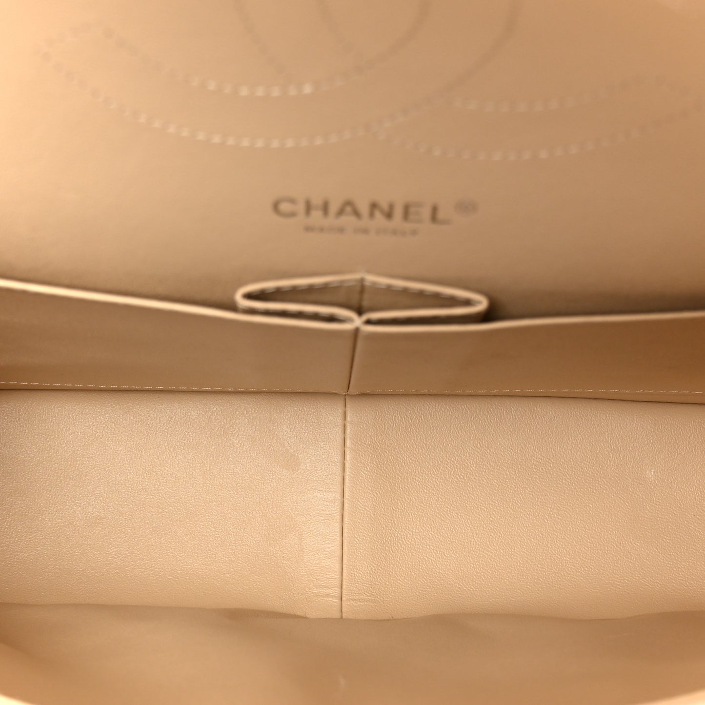 Caviar Quilted Jumbo Double Flap Beige Clair