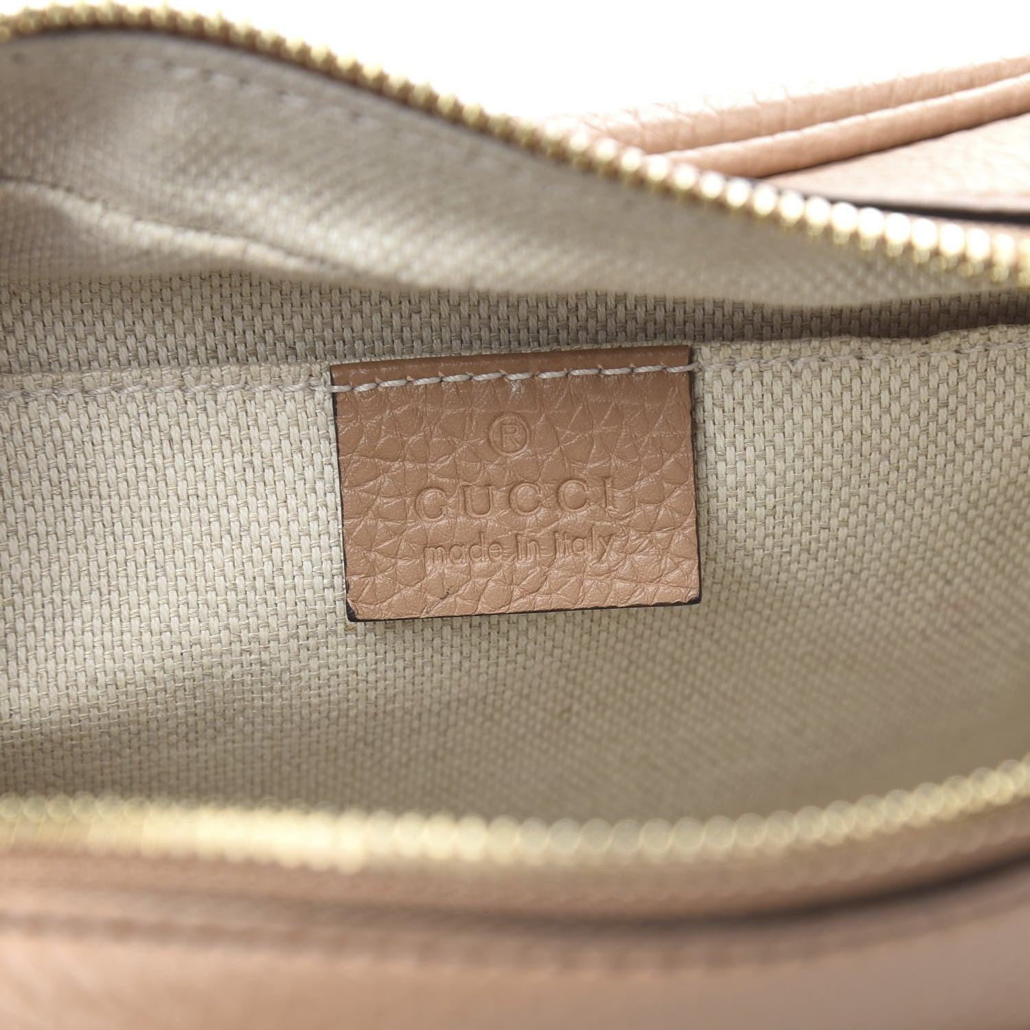 Gucci Pebbled Calfskin Small Soho Disco Bag Camelia 6 of 10