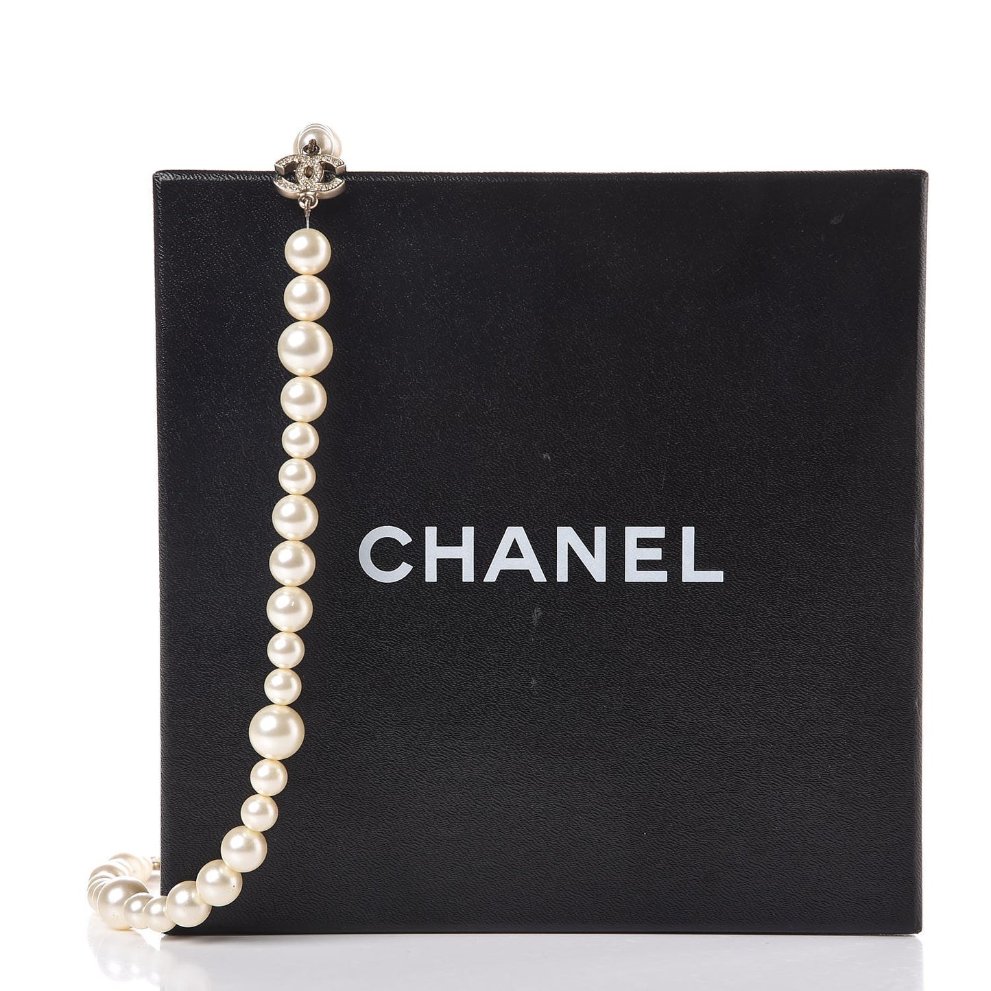 Graduated Pearl Long CC Necklace Gold