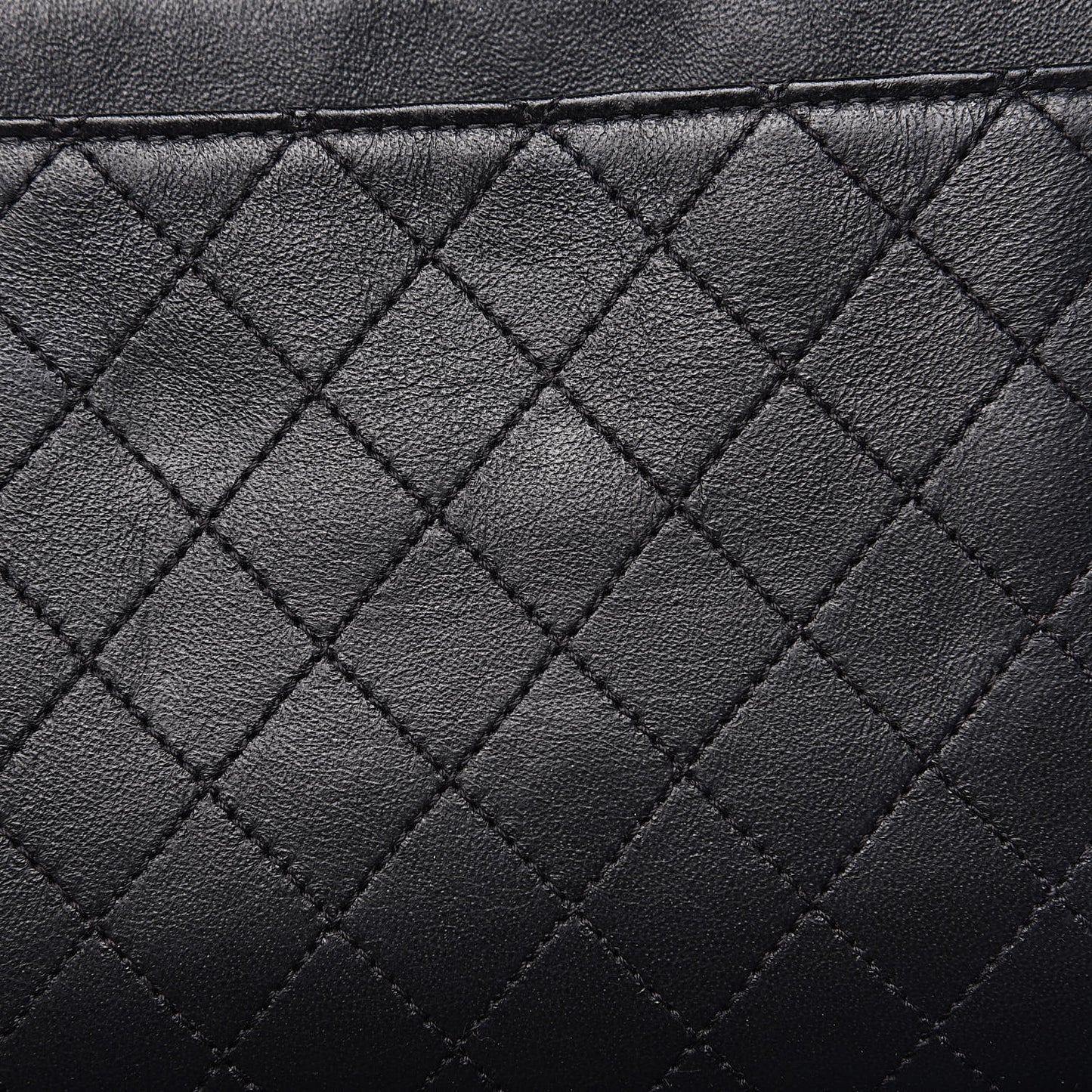 Caviar Quilted Large CC Filigree Vanity Case Navy Black