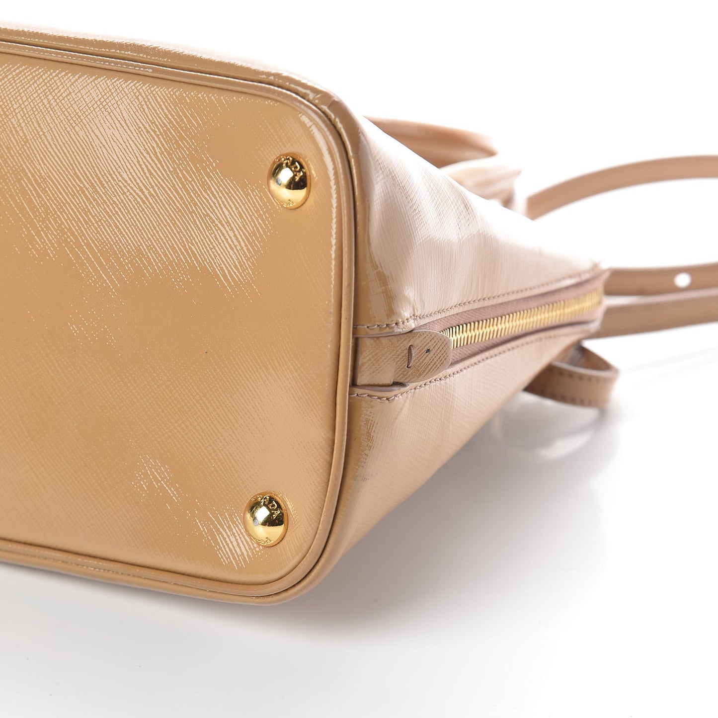 Saffiano Vernice Medium Promenade Tote Cammeo