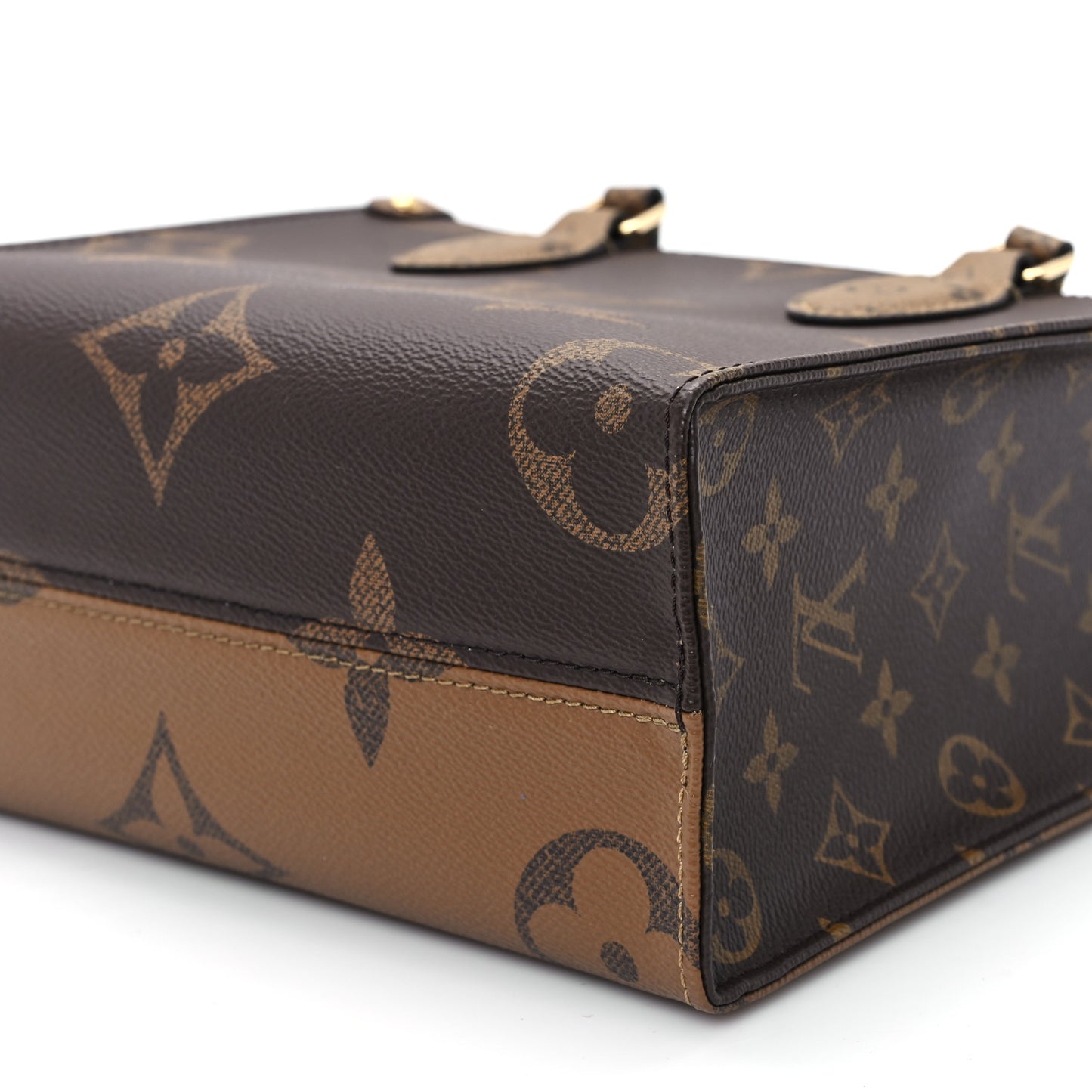 Reverse Monogram Giant Onthego PM