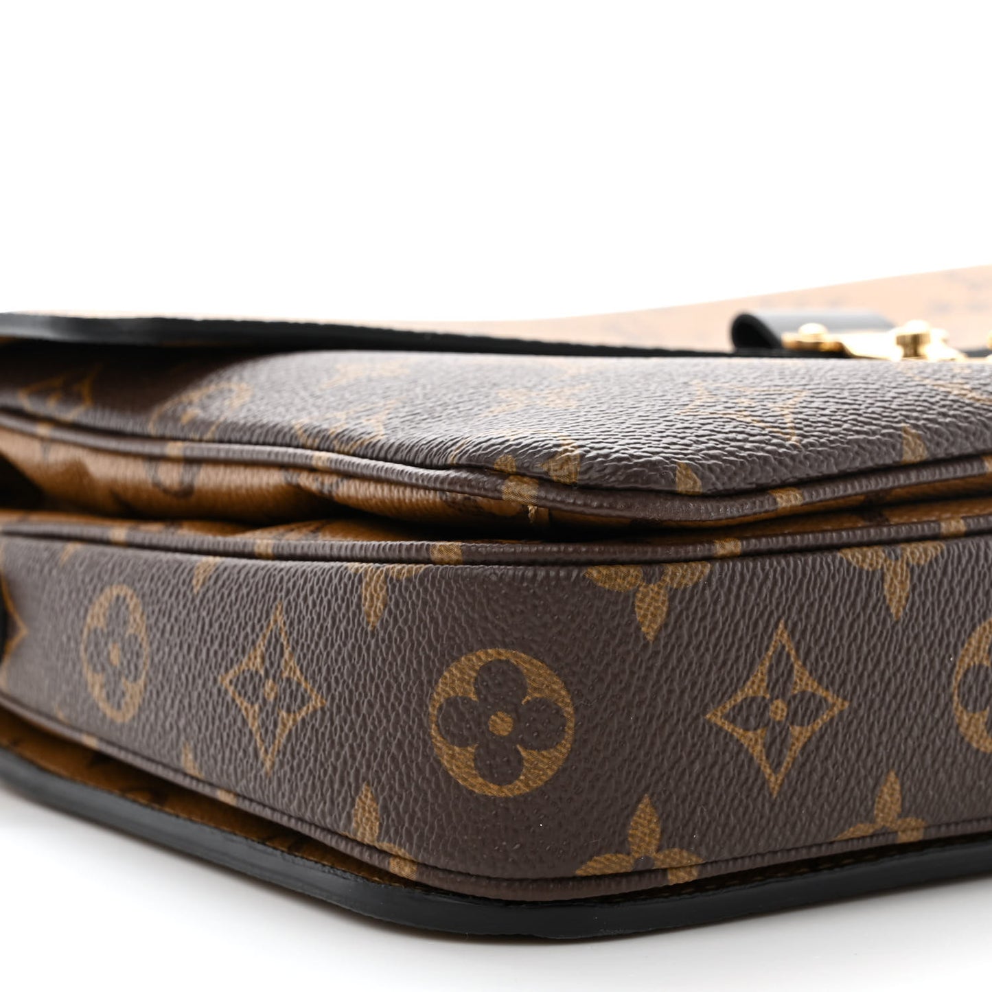 Reverse Monogram Pochette Metis