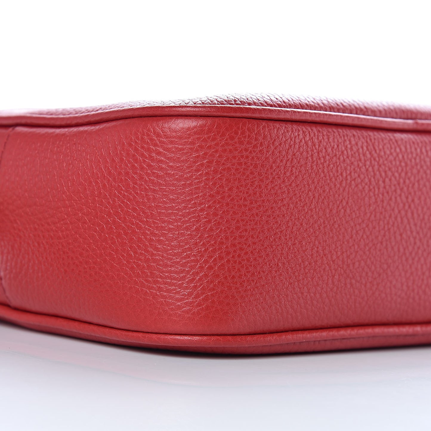 Pebbled Calfskin Small Soho Disco Bag Tabasco Red