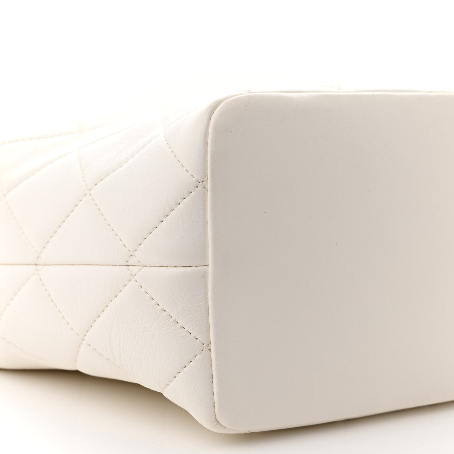 Lambskin Quilted CC Crystal Signature Chain Hobo White