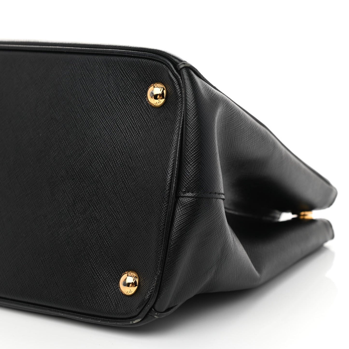 Saffiano Medium Galleria Double Zip Tote Black