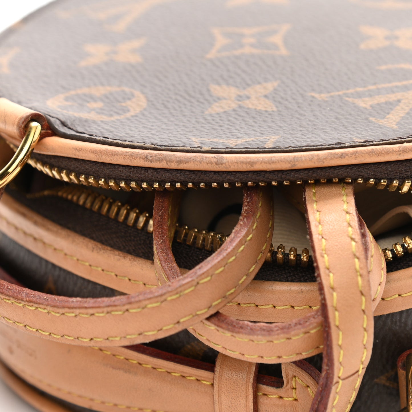 Monogram Mini Boite Chapeau