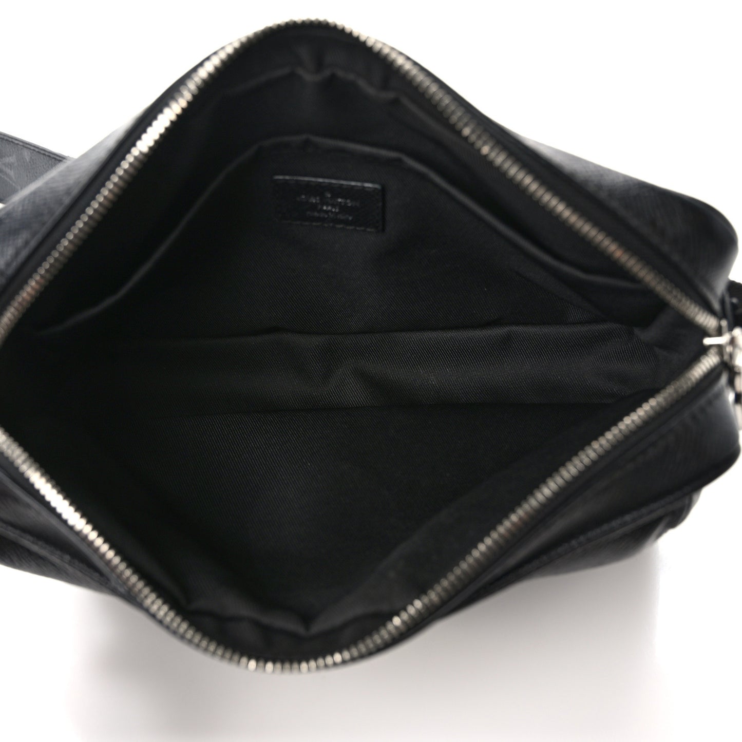 LOUIS VUITTON Taiga Monogram Eclipse Outdoor Messenger Black