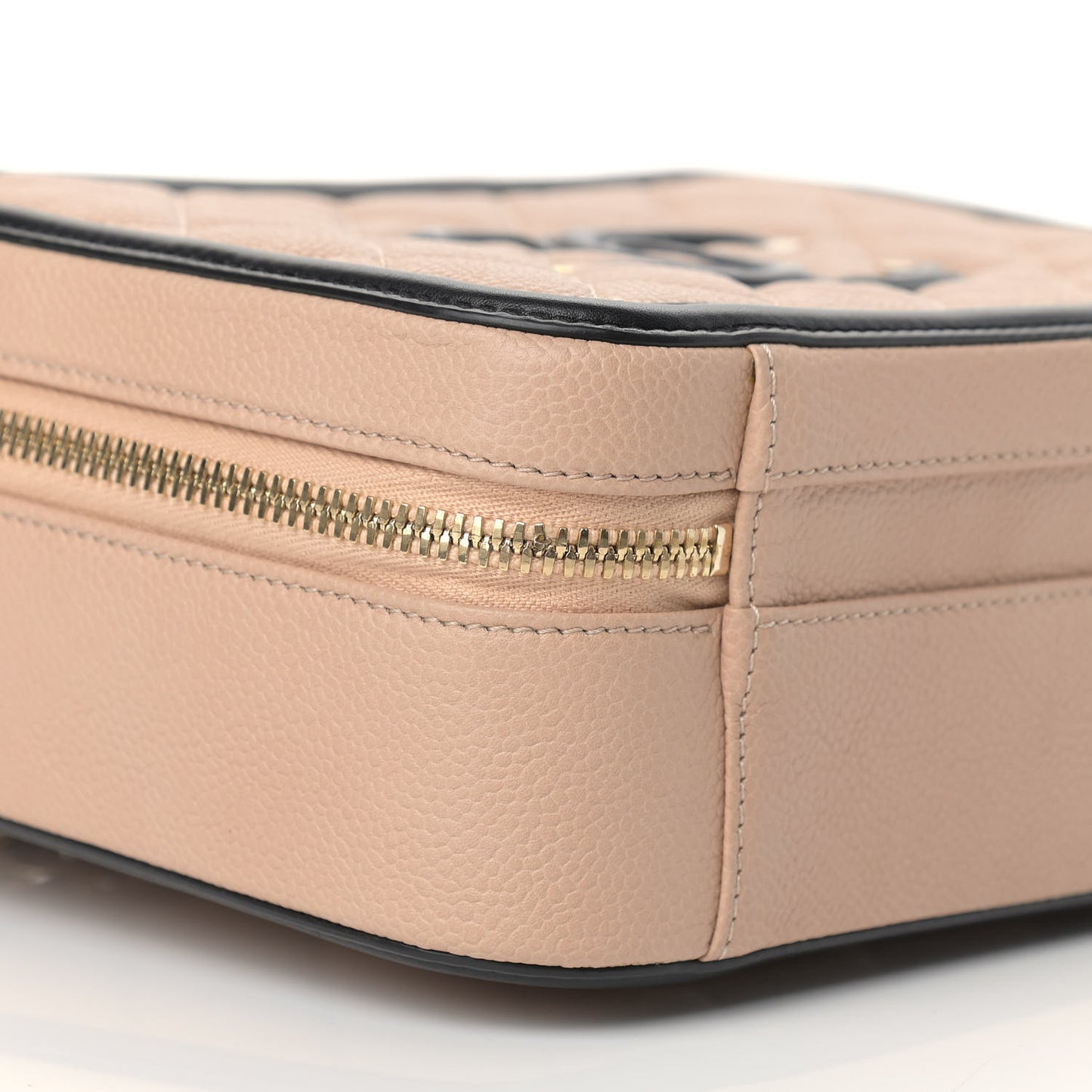 Caviar Quilted Medium CC Filigree Vanity Case Beige Black