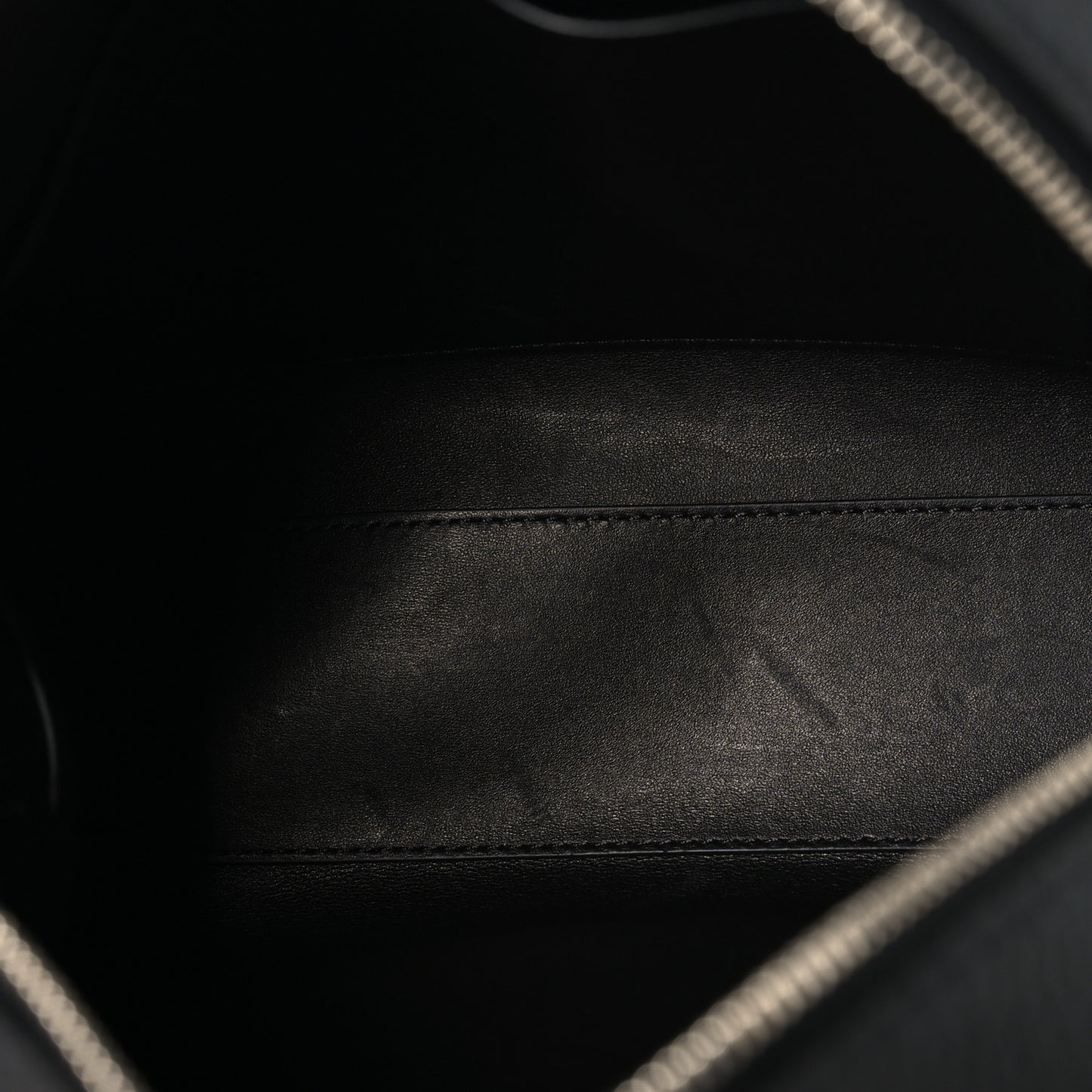 Matte Grained Calfskin India 10 Black