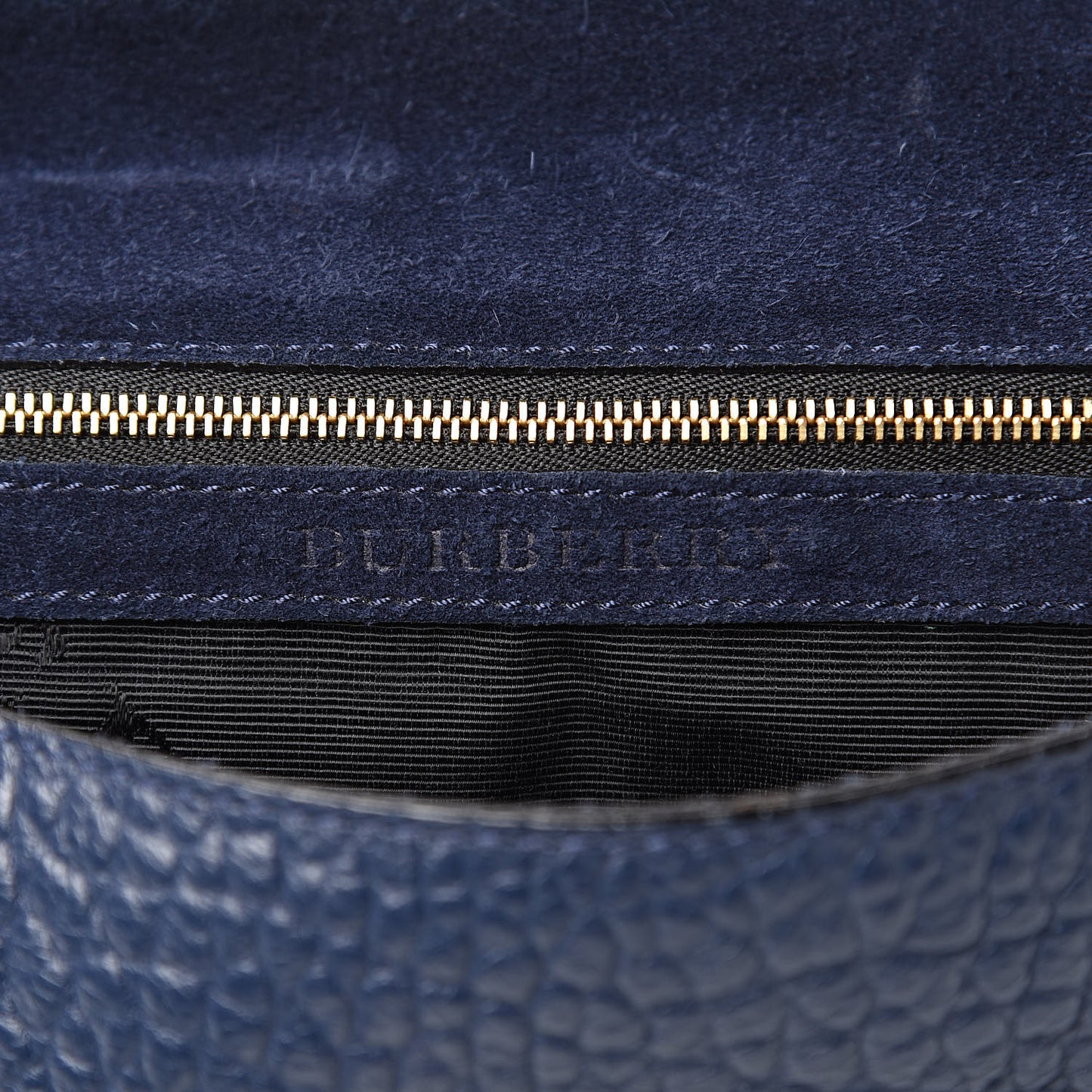 Signature Grain Large Mildenhall Shoulder Bag Blue Carbon