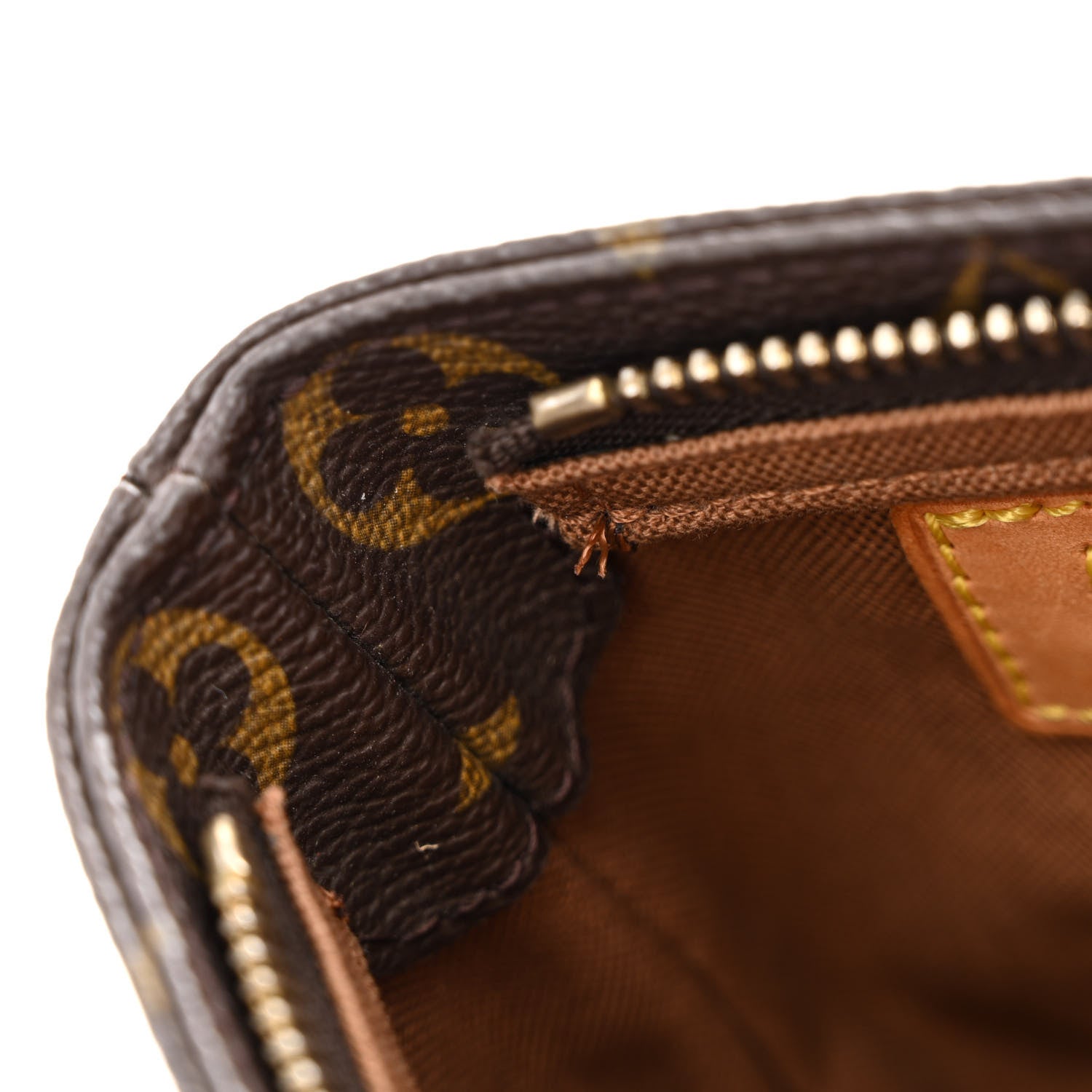 Louis Vuitton Monogram Trotteur 8 of 12
