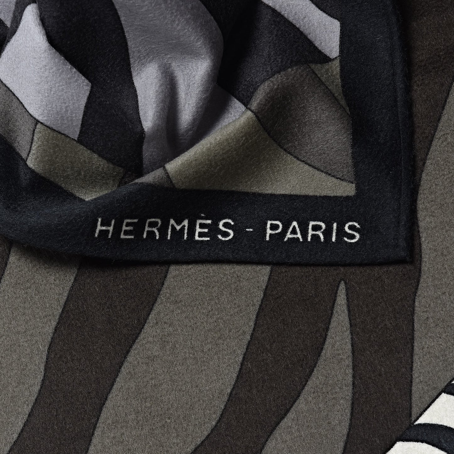 Cashmere Silk Zebra Blanket