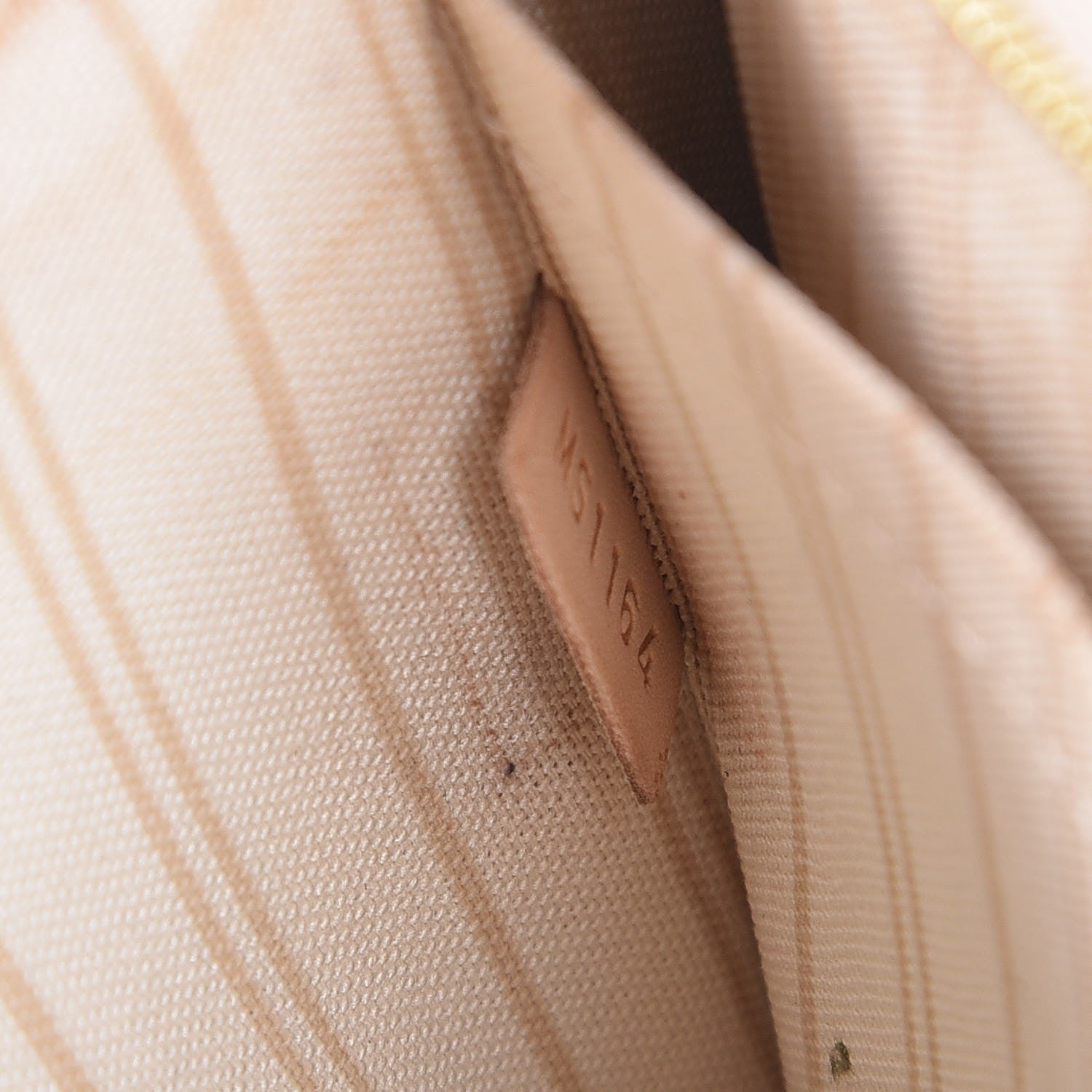 Louis Vuitton Damier Azur Neverfull MM GM Pochette 7 of 8