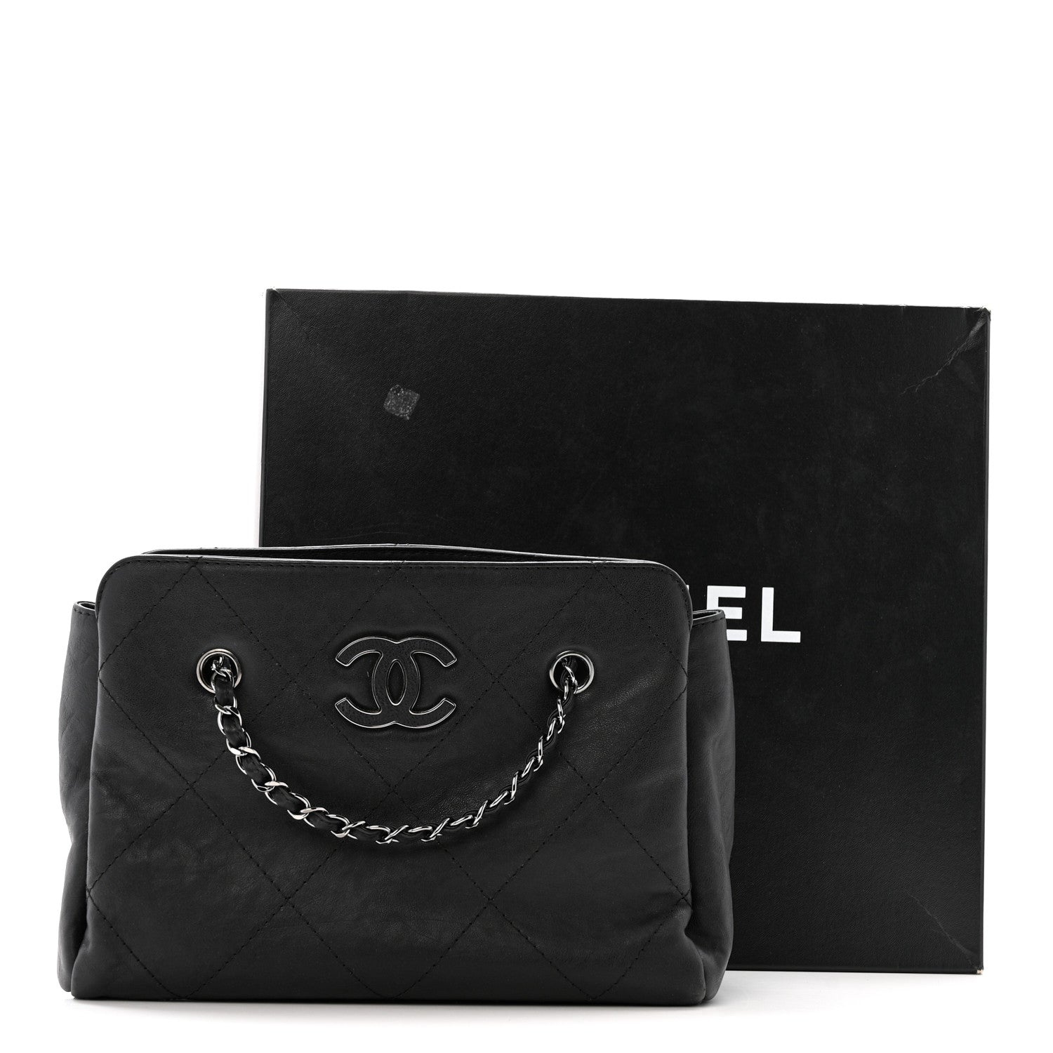 Chanel Washed Calfskin Diamond Stitch Hamptons Shopping Tote Black 14 of 14