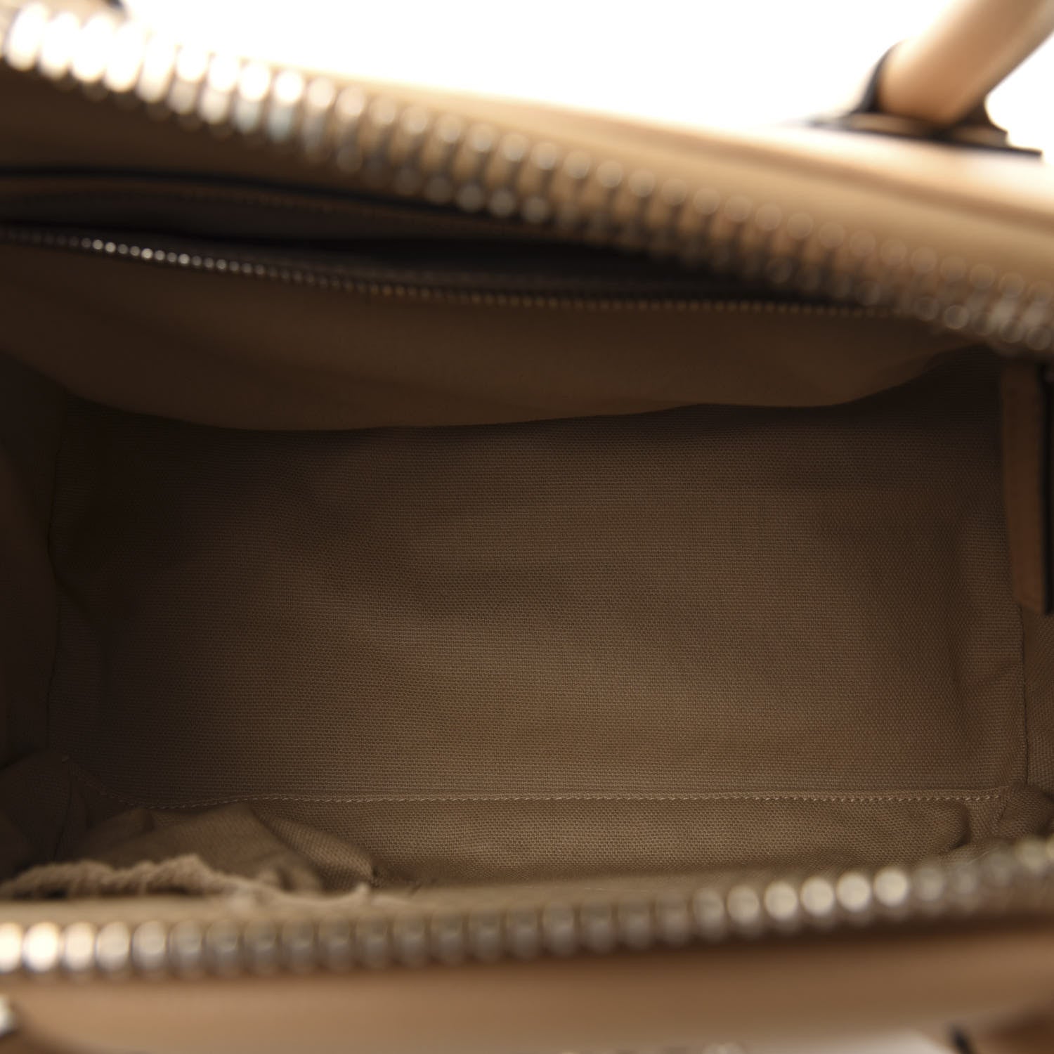 Givenchy Sugar Goatskin Small Antigona Beige Camel 5 of 10