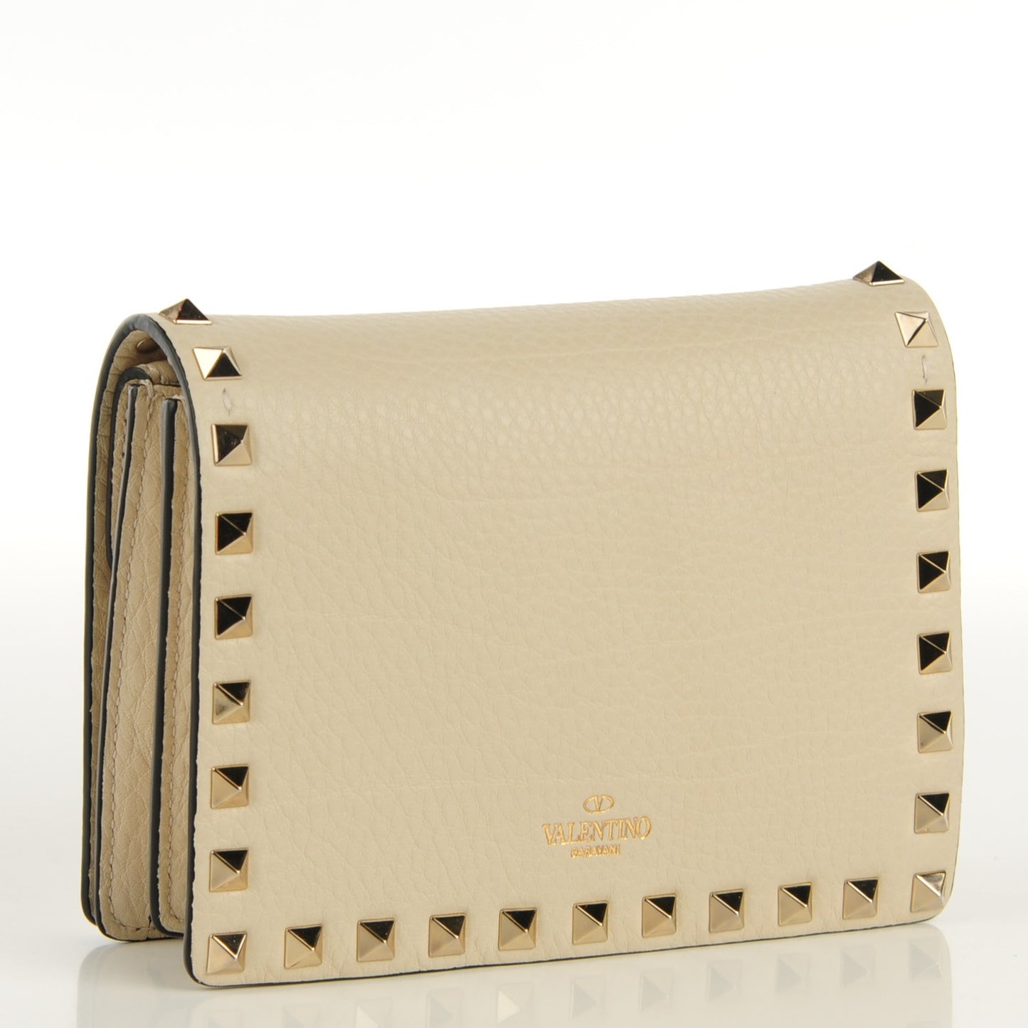 Pebbled Calfskin Rockstud Wallet on Chain Light Ivory
