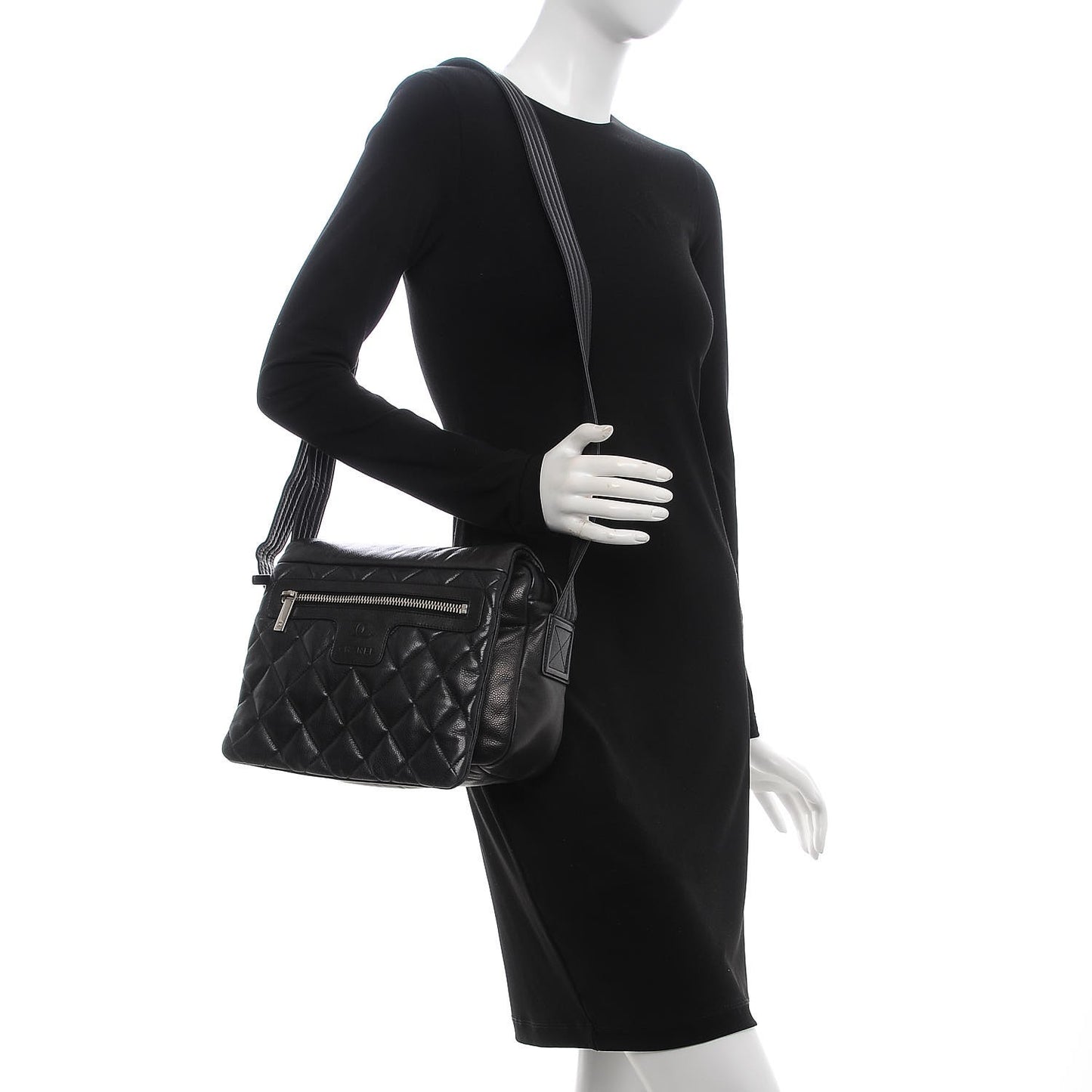 Caviar Quilted Small Coco Cocoon Messenger Black