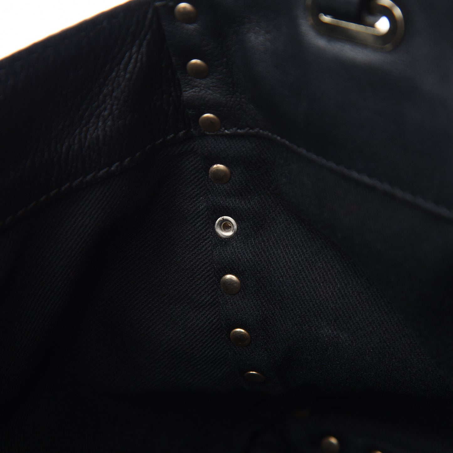 Vitello Small Rockstud Tote Black