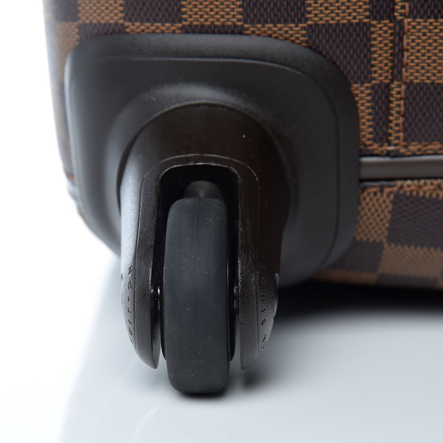 Louis Vuitton Damier Ebene Zephyr 55 15 of 19