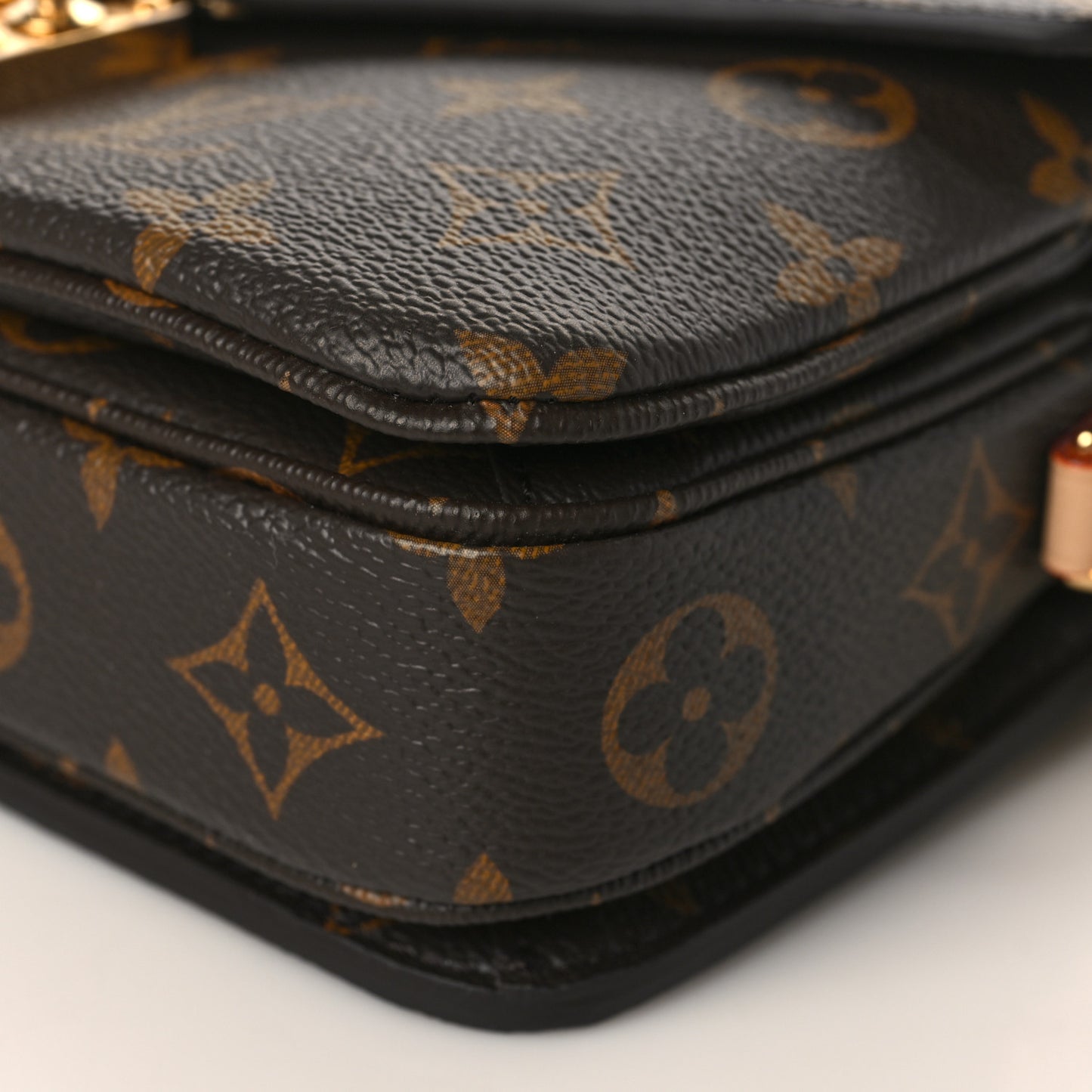 Monogram Pochette Metis East West