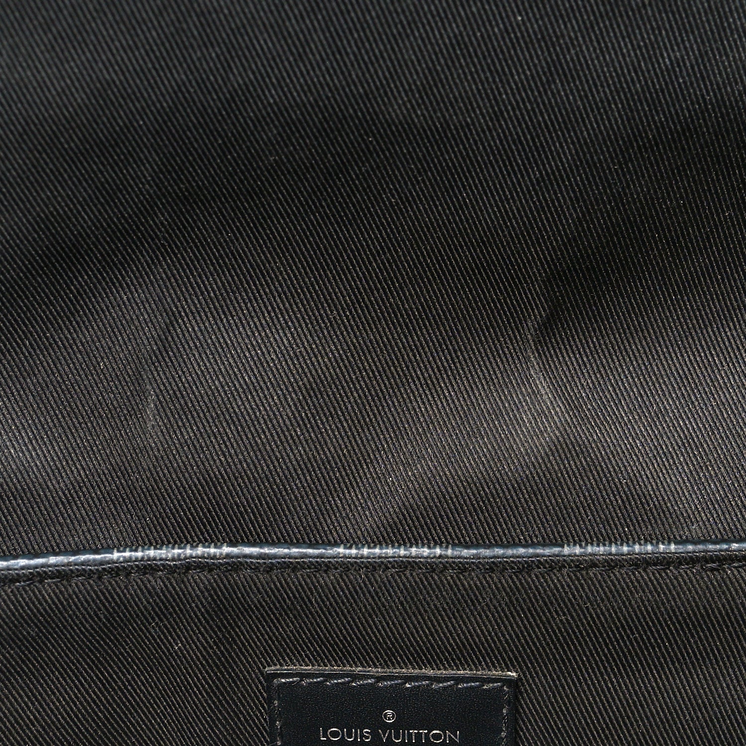 Louis Vuitton Damier Graphite District PM 8 of 15