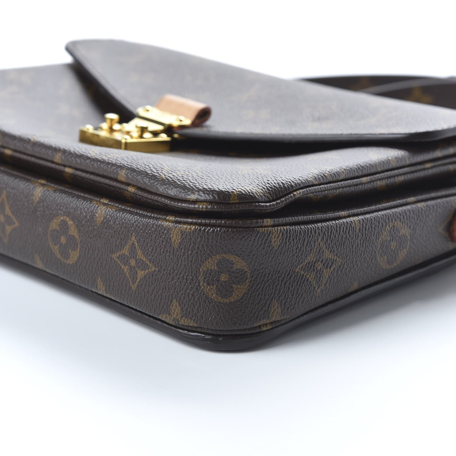 Louis Vuitton Monogram Pochette Metis 7 of 10