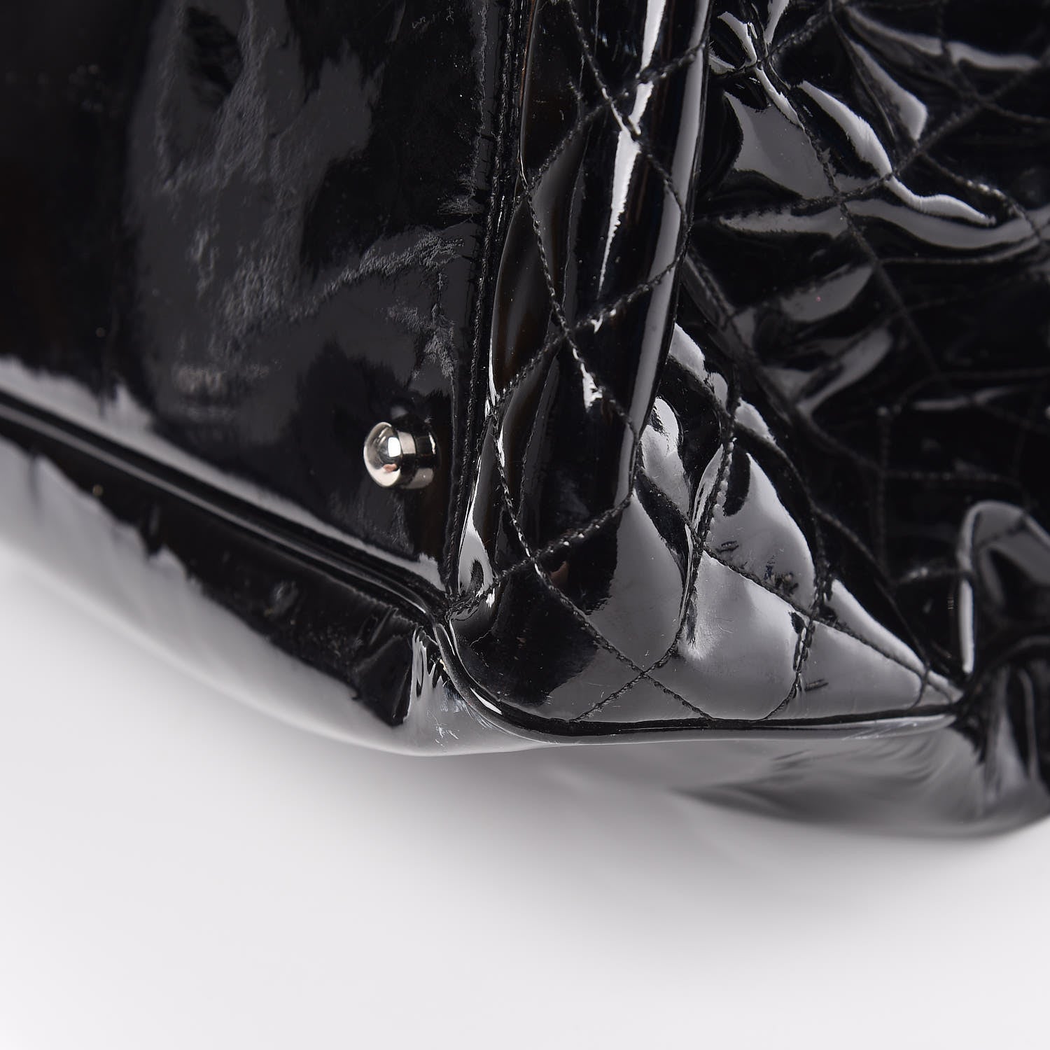 Chanel Vinyl XL Lipstick Tote Black 19 of 26