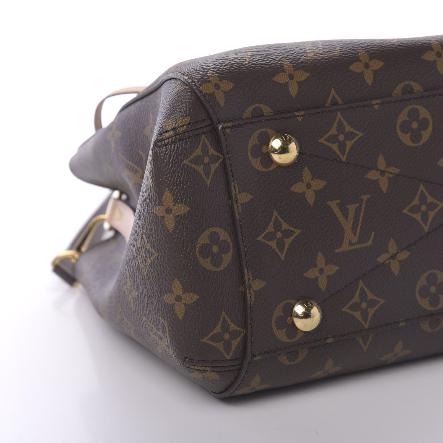 Louis Vuitton Monogram Montaigne MM 6 of 9