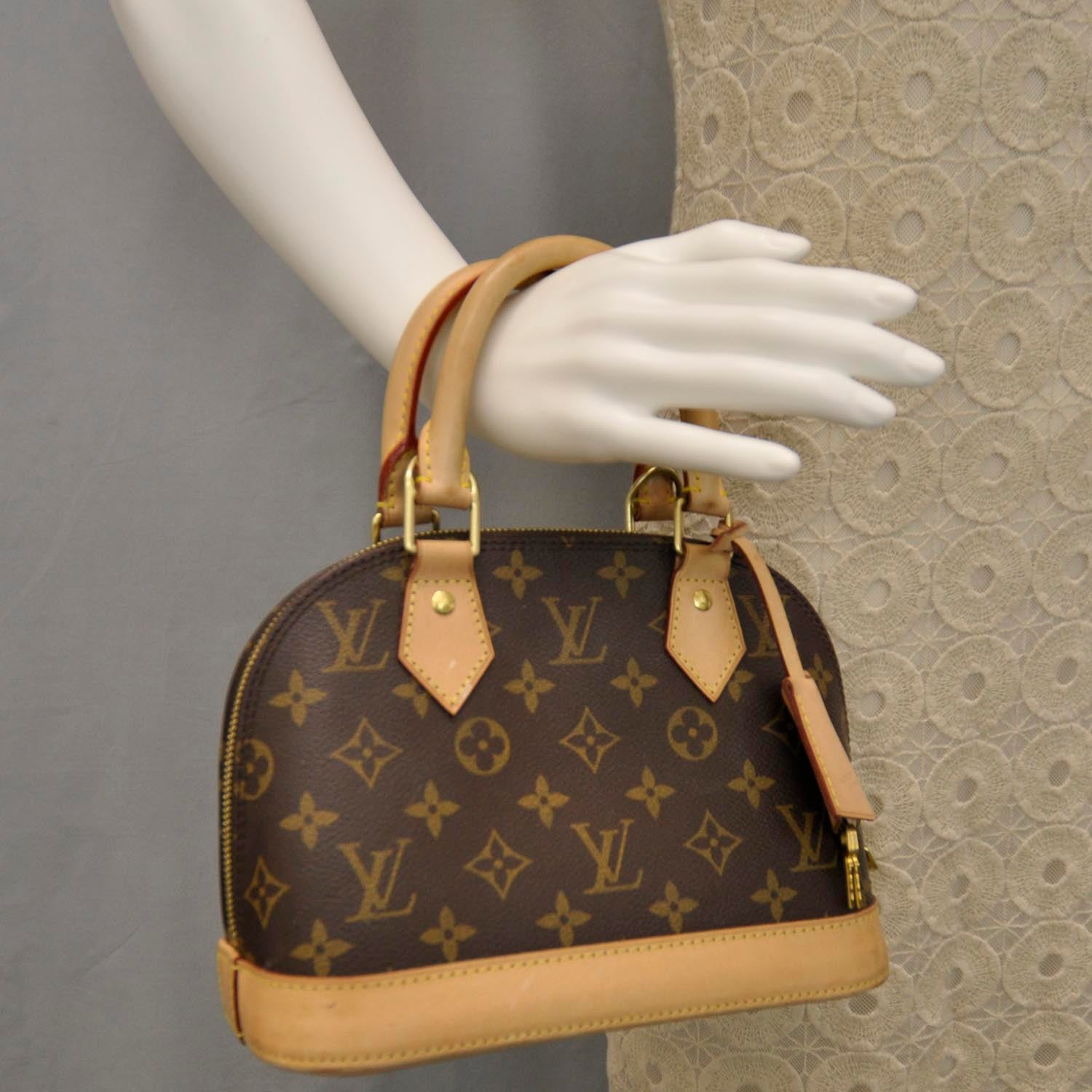 Louis Vuitton Monogram Alma BB 2 of 7