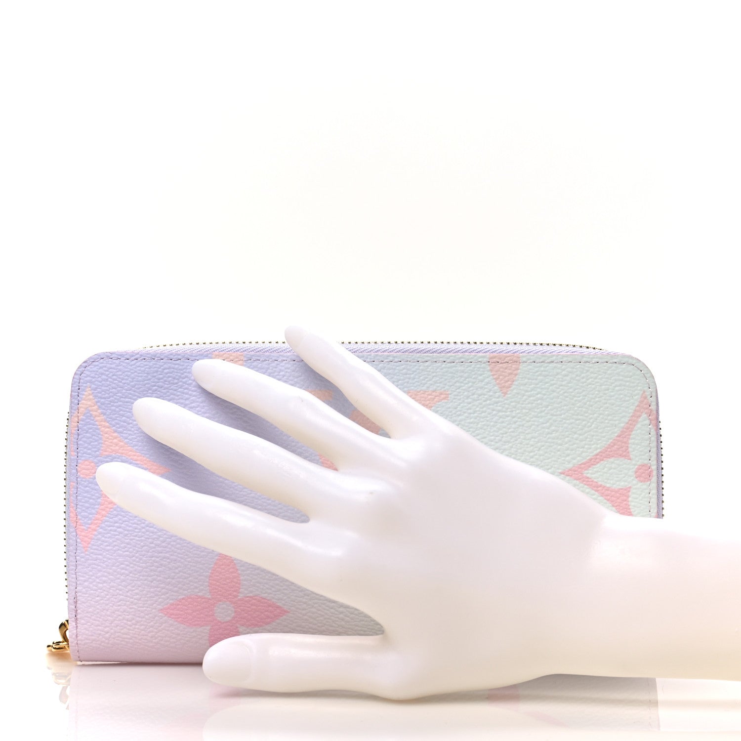 Louis Vuitton Monogram Giant Spring In The City Zippy Wallet Sunrise Pastel 2 of 7