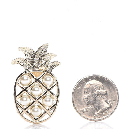 Chanel Pearl Pineapple Brooch Gold 3 of 7