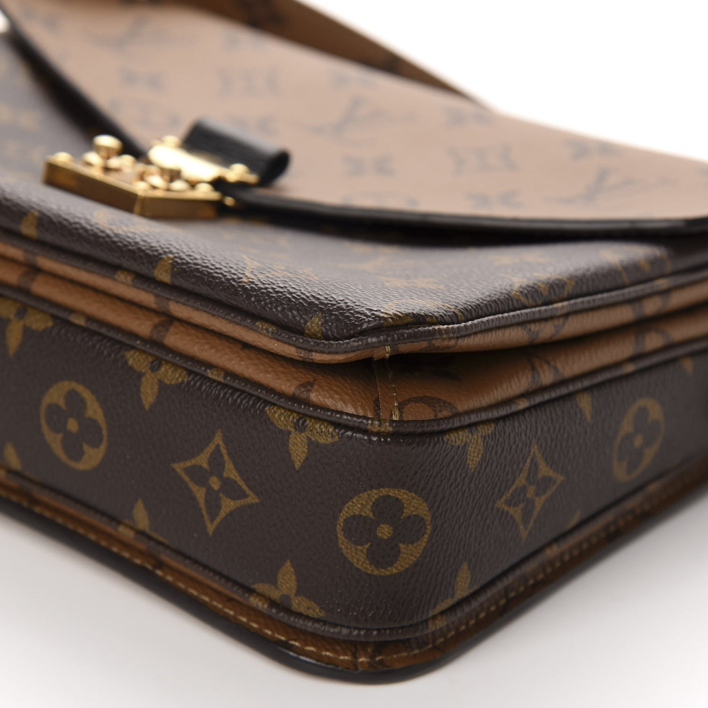 Reverse Monogram Pochette Metis