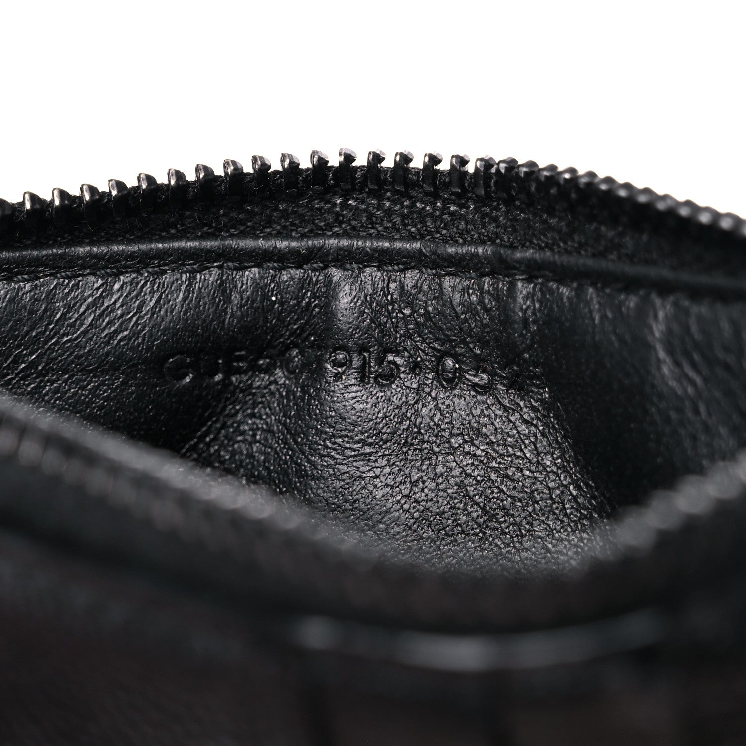 Saint Laurent Grain De Poudre Matelasse Chevron Monogram Fragments Zippered Card Case Black 7 of 12