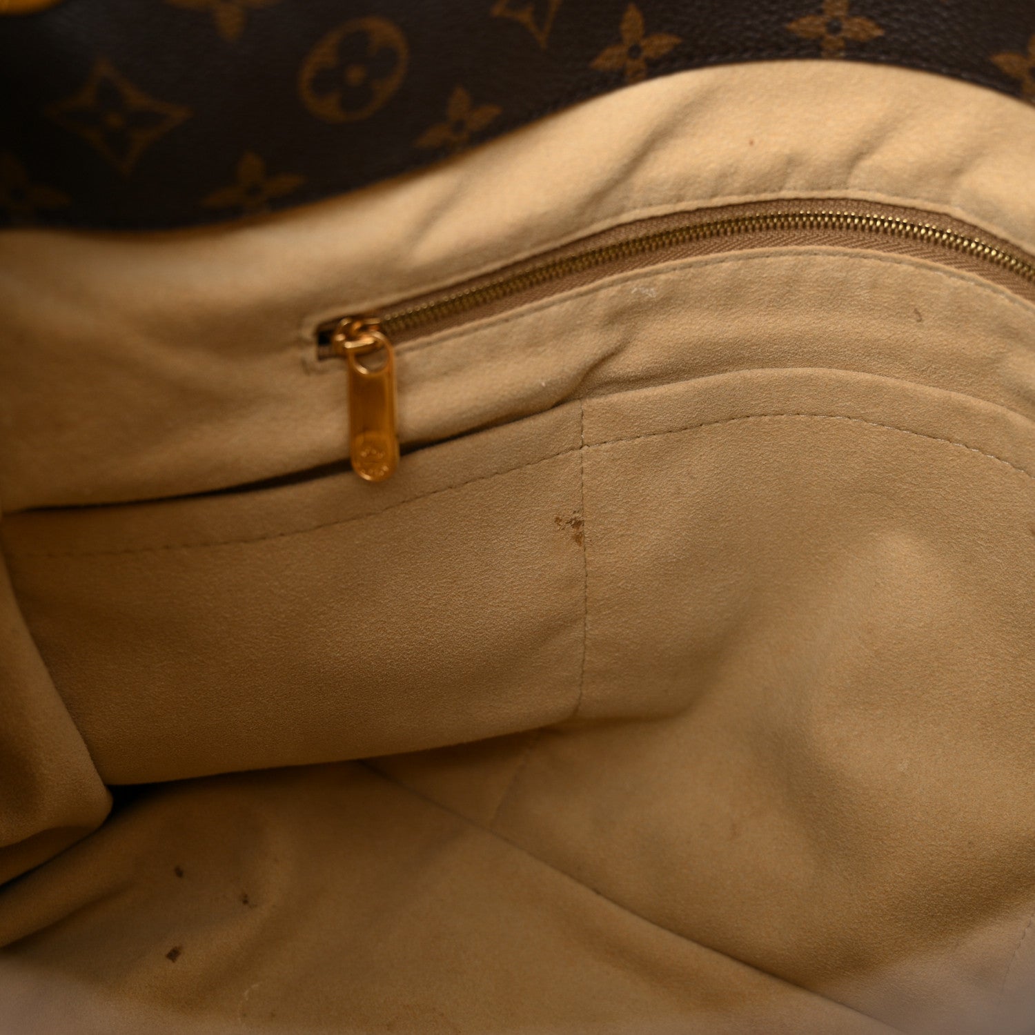 Louis Vuitton Monogram Artsy MM 12 of 15