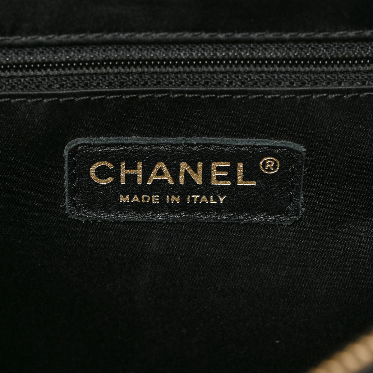 Caviar Quilted XL Grand Shopping Tote GST Black