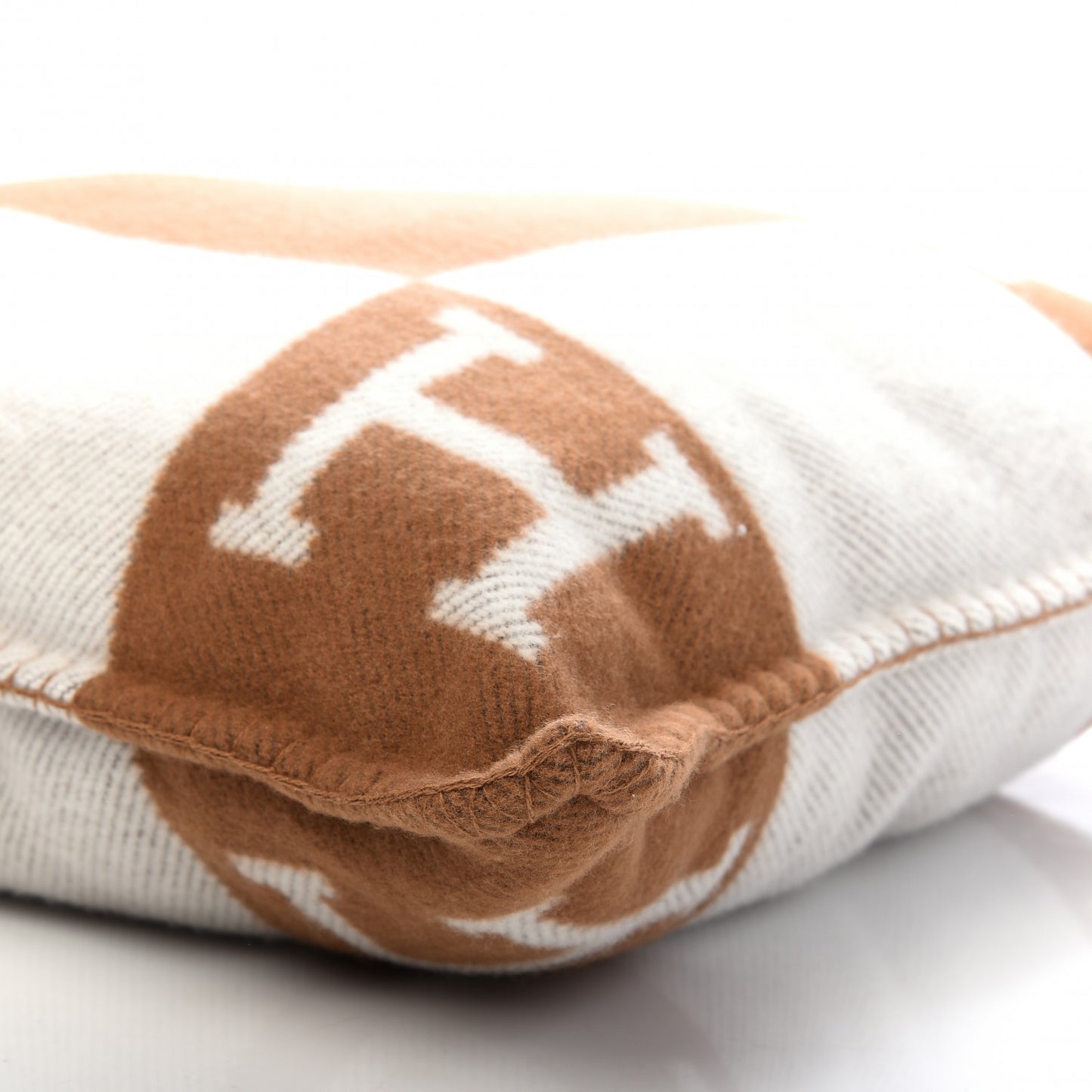 Wool Cashmere Avalon Pillow PM Ecru Camel