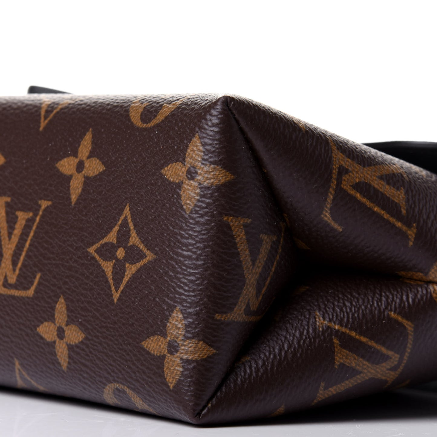 Monogram Locky BB Black