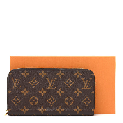 Louis Vuitton Monogram Zippy Wallet 9 of 9