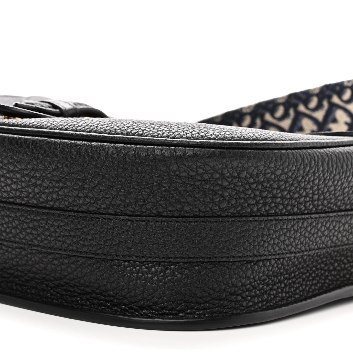 Grained Calfskin Large Bobby Flap Black