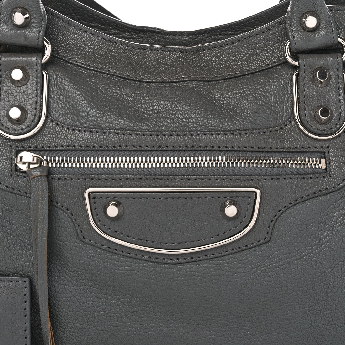 Chevre Silver Metallic Edge Hardware City Gris Acier
