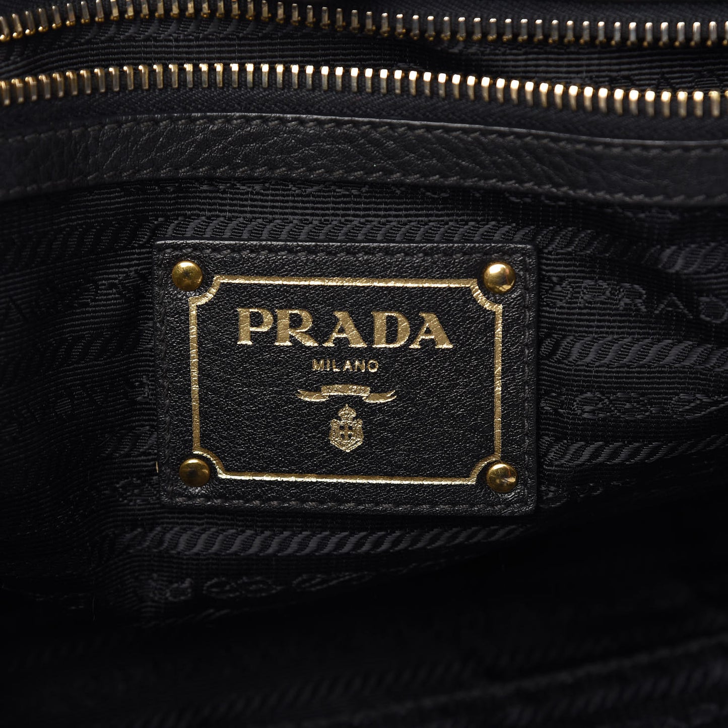 Vitello Daino Tote Black
